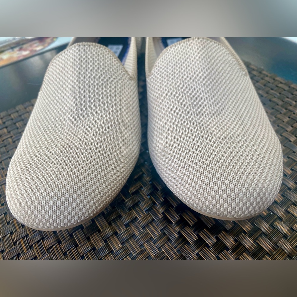 EUC Rothy’s “The Loafer” in almond taupe – Women’s Size 7.5 🌼 with inserts 🌷 - Picture 4 of 11